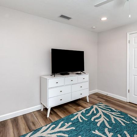 Modern Home, Heated Pool, Close To Beaches! Tarpon Springs Exteriör bild