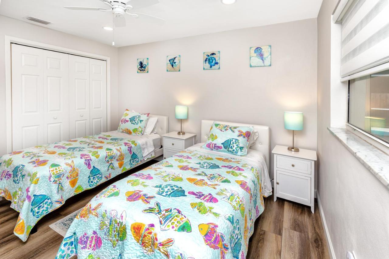 Modern Home, Heated Pool, Close To Beaches! Tarpon Springs Exteriör bild