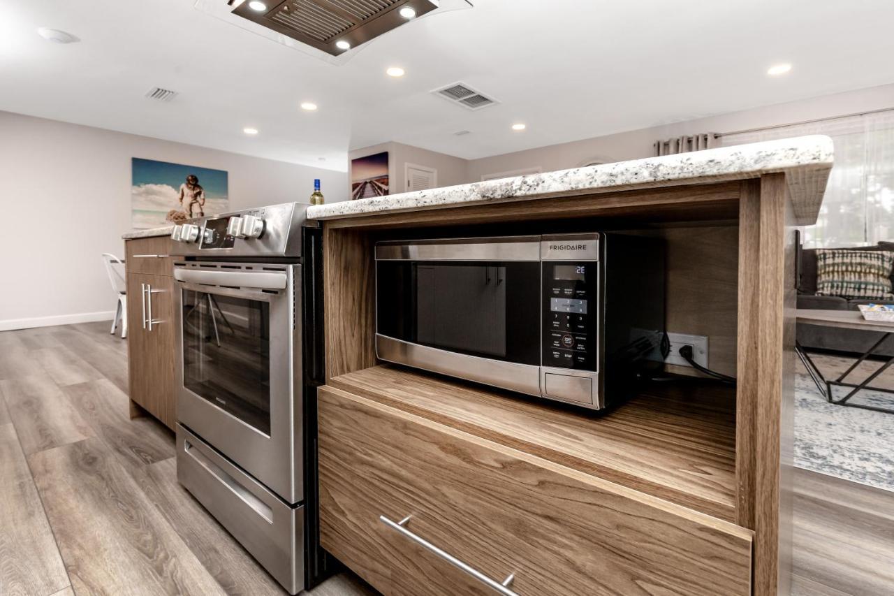 Modern Home, Heated Pool, Close To Beaches! Tarpon Springs Exteriör bild