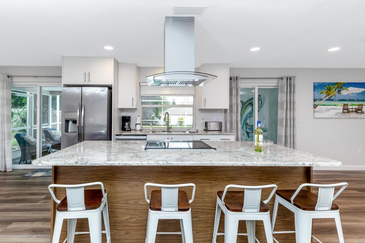Modern Home, Heated Pool, Close To Beaches! Tarpon Springs Exteriör bild